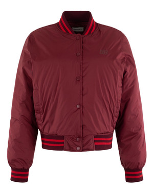 B01-08-Taylor Jas Bordeaux